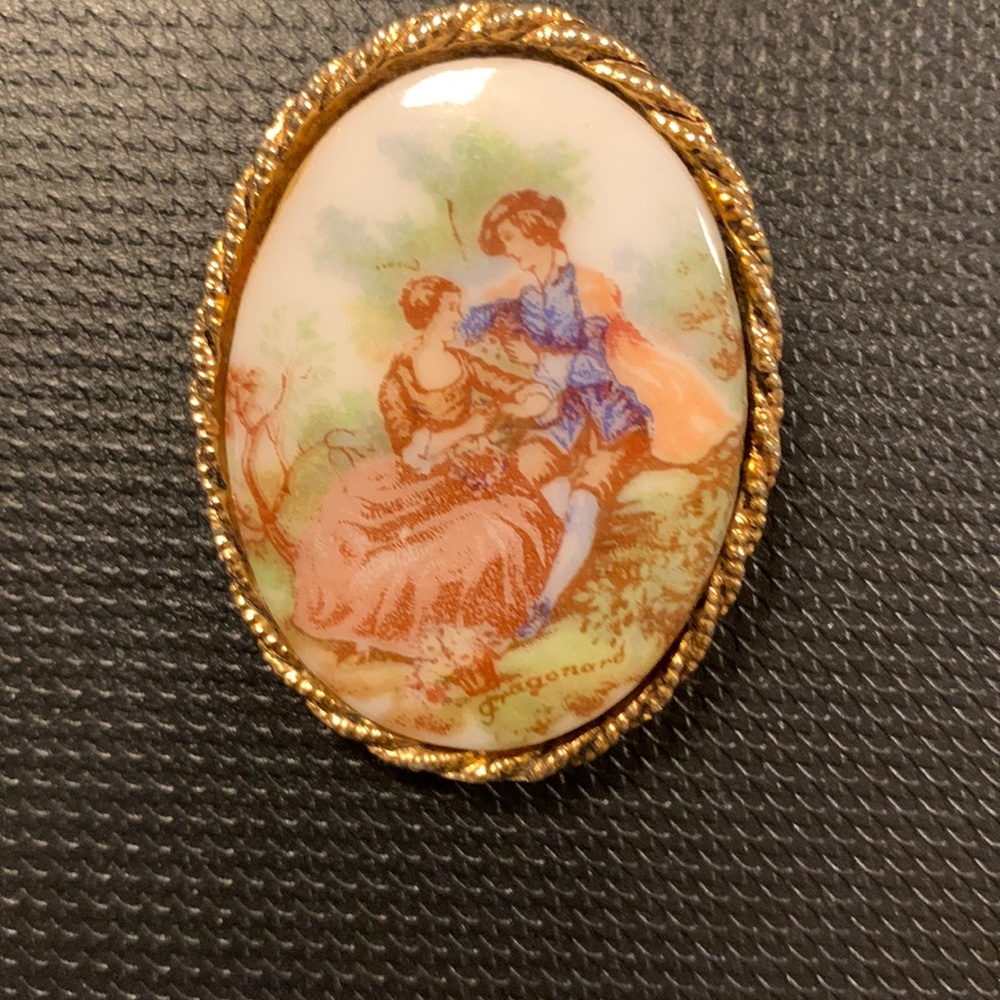 Vintage Courting Couple Brooch